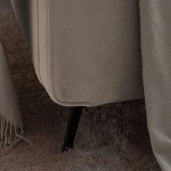 Mørteens Lit capitonné Karelia II - Velours Ravi: Beige - 140 x 200cm - Sans espace de rangement -Lits & literie Soldes 1000208266 200622 15223800082 DETAILS P000000001000208266