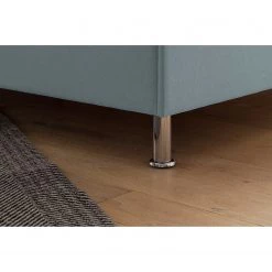 Meise.möbel Lit capitonné Amelie - Bleu glacier - 140 x 200cm - Chrome brillant -Lits & literie Soldes 1000226175 200924 12211300027 MOOD DETAILS P000000001000226175 mood